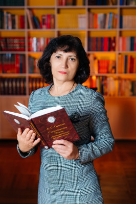 Юрова Марина Евгеньевна.